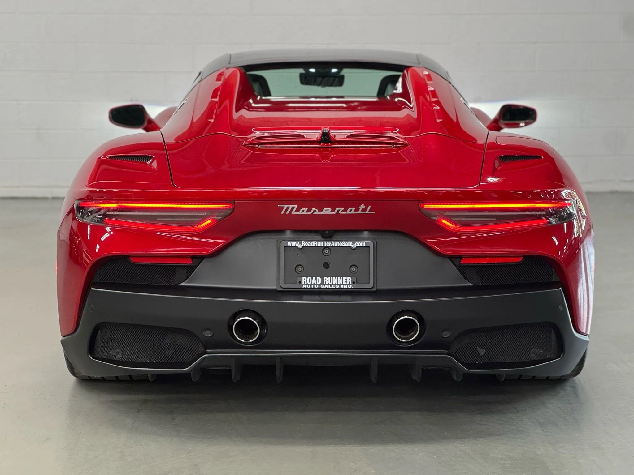 Used 2023 Maserati MC20 Spyder image 19