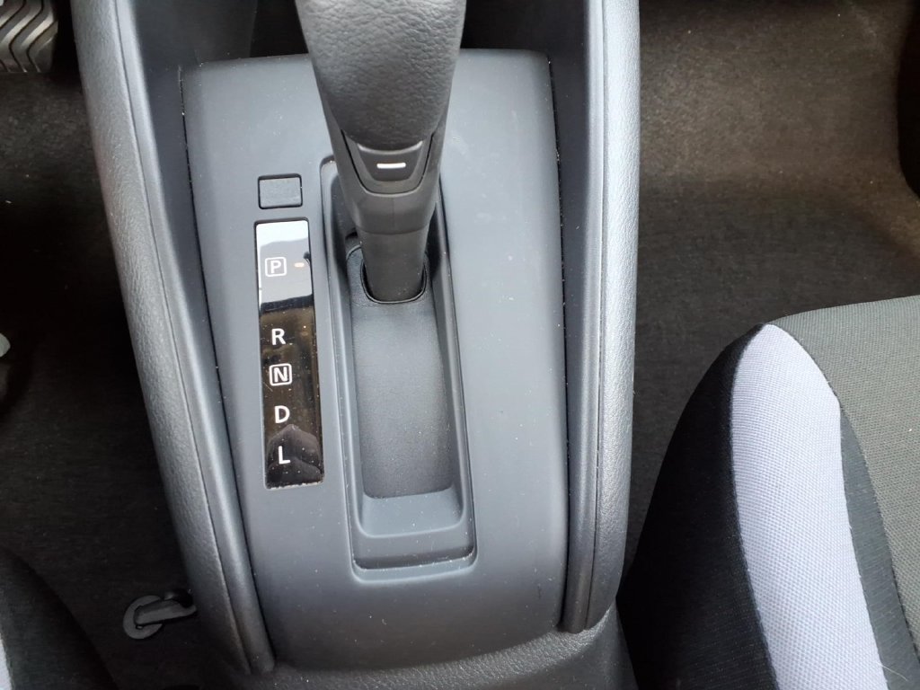 Used 2025 Nissan Versa S w/ S Plus Package FWD image 21