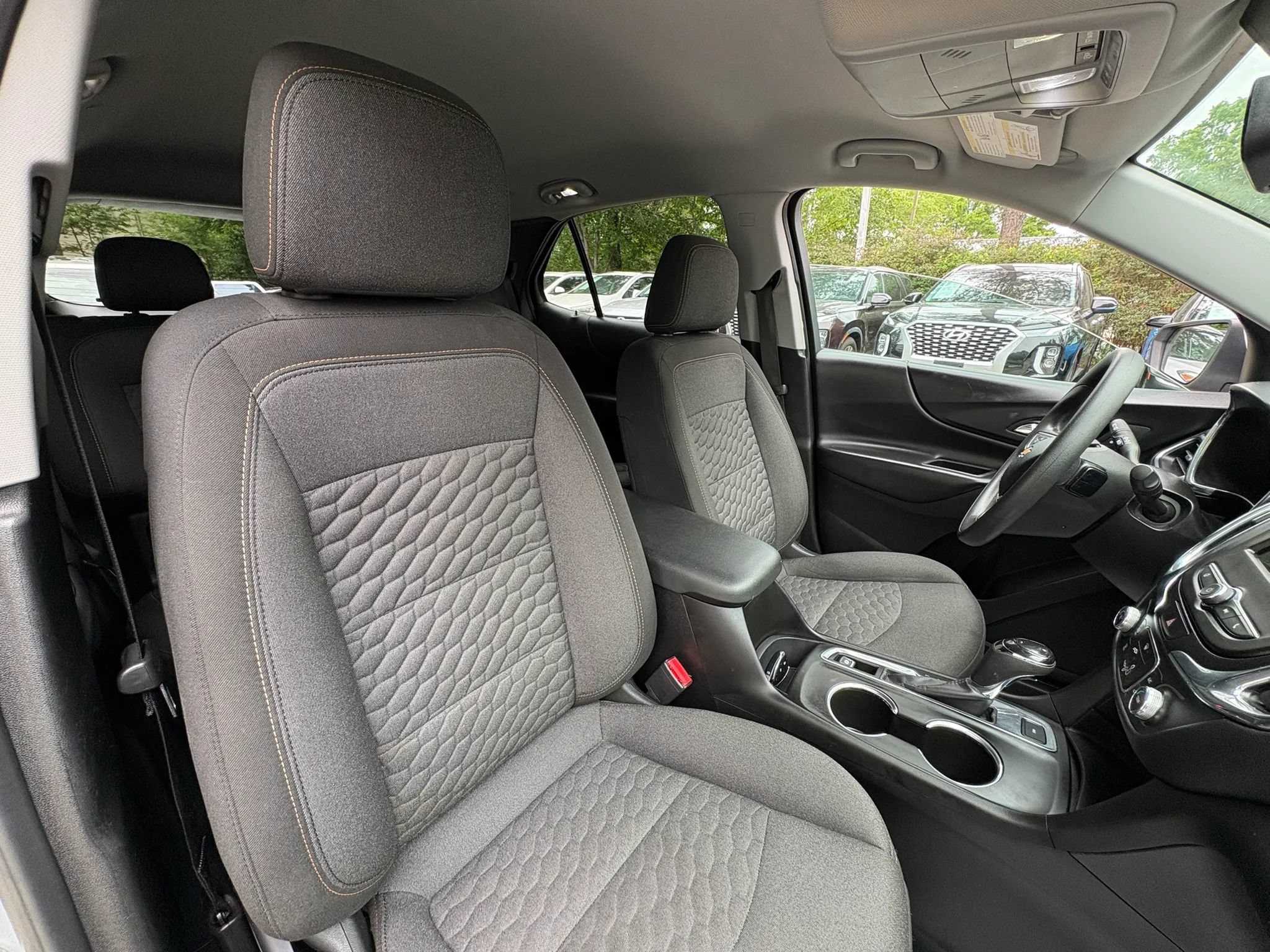 Used 2021 Chevrolet Equinox LT AWD/4WD image 9