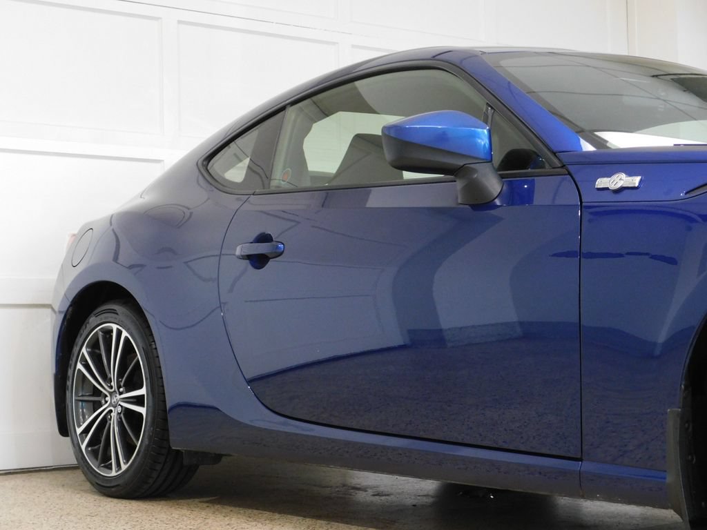 Used 2015 Scion FR-S RWD image 11