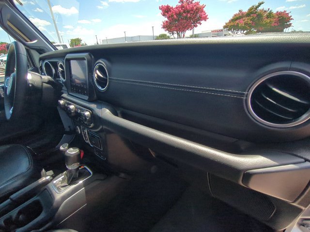 Used 2023 Jeep Wrangler Unlimited Sahara AWD/4WD image 28