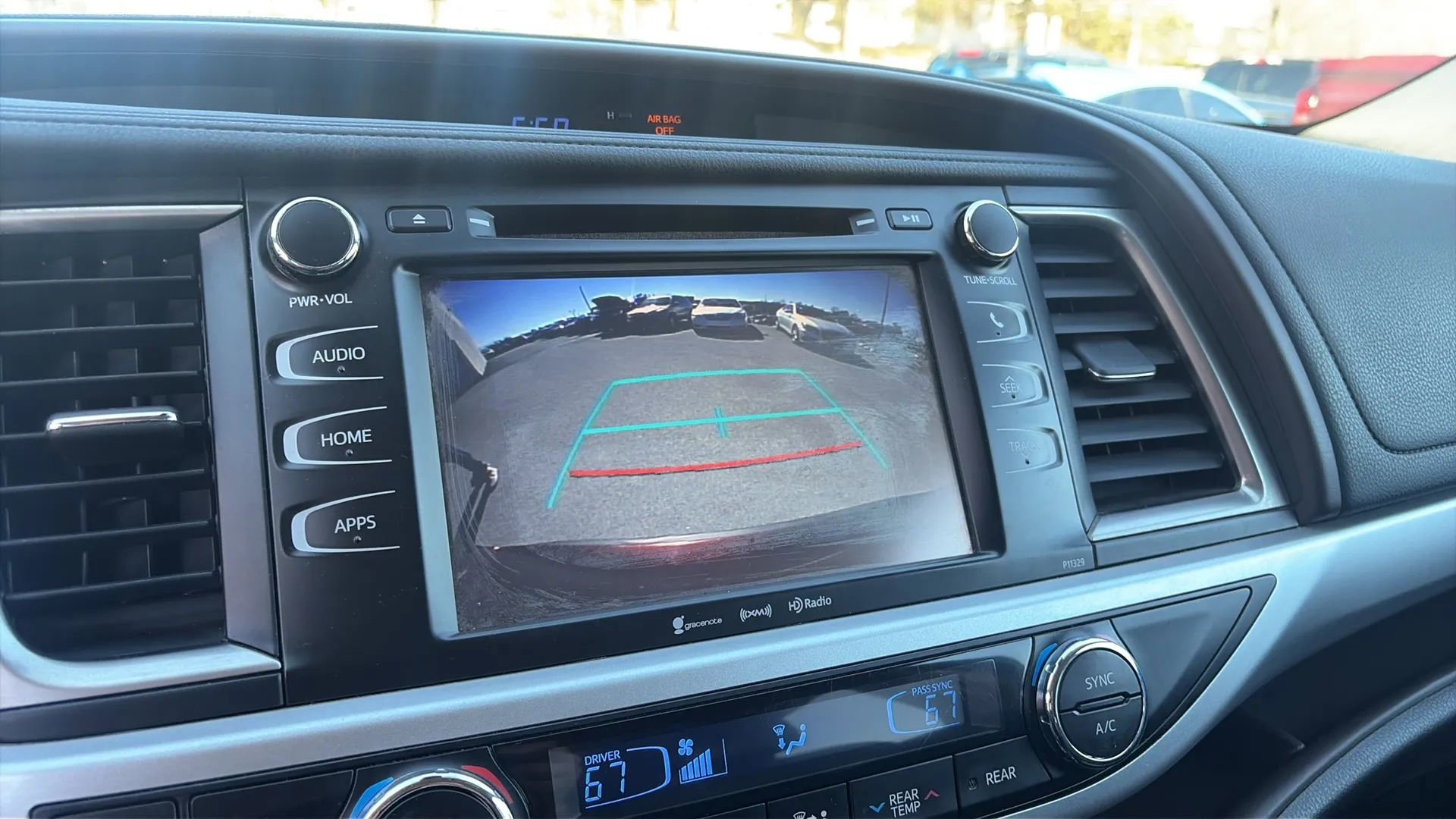 Used 2017 Toyota Highlander Plus image 49