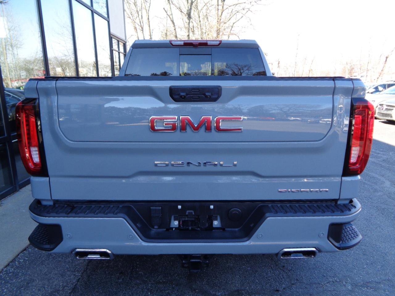 Used 2024 GMC Sierra 1500 Denali image 6