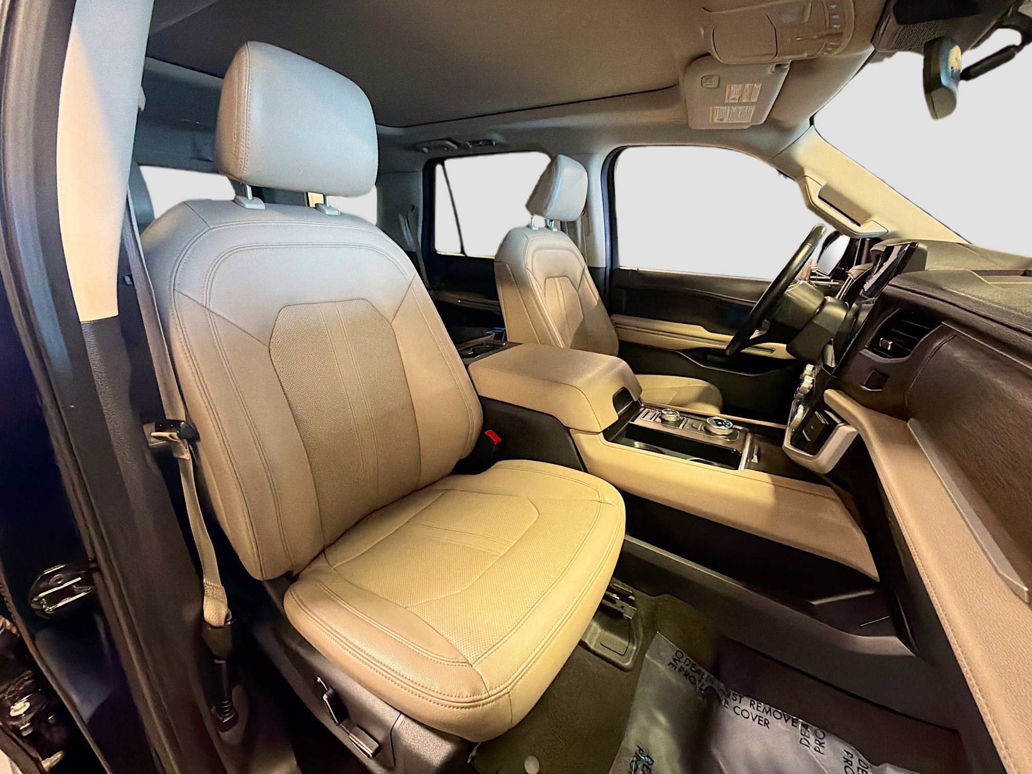 Used 2024 Ford Expedition Limited image 34