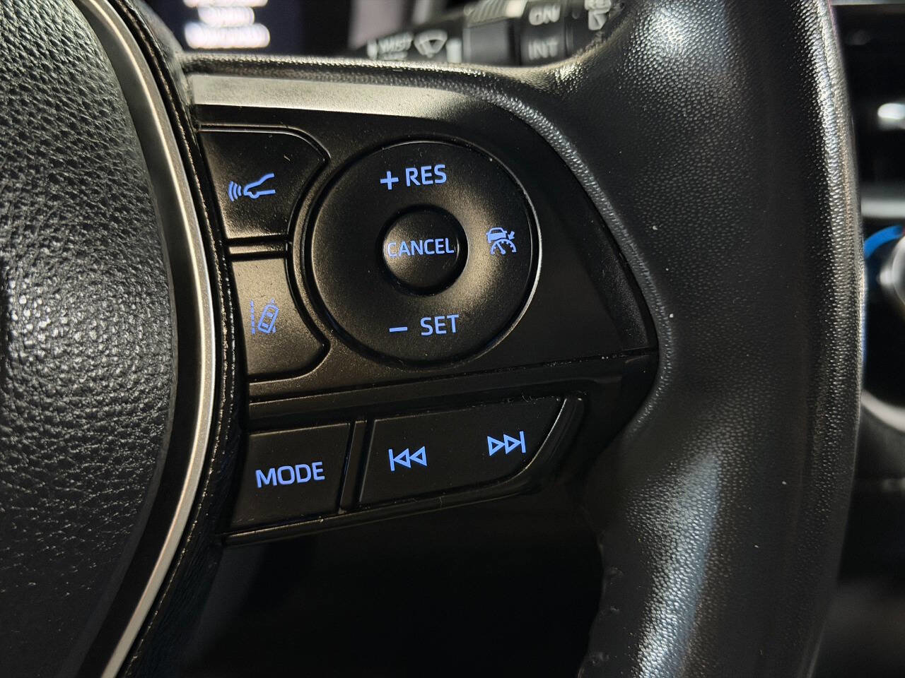 Used 2021 Toyota Corolla SE FWD image 29