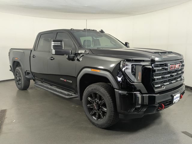 Used 2024 GMC Sierra 2500 AT4 w/ Technology Package AWD/4WD image 2