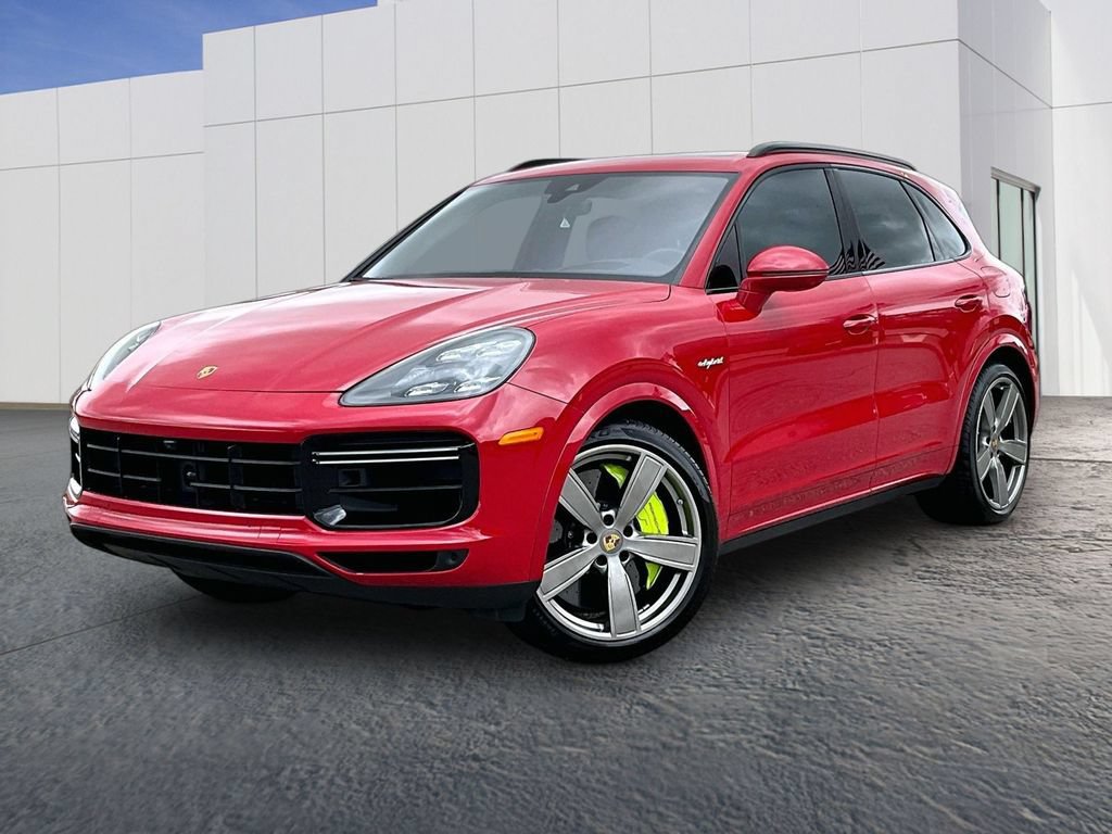 Certified 2022 Porsche Cayenne Turbo S AWD/4WD image 1