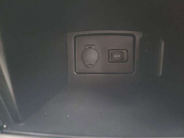 Used 2011 Toyota Camry Base image 23