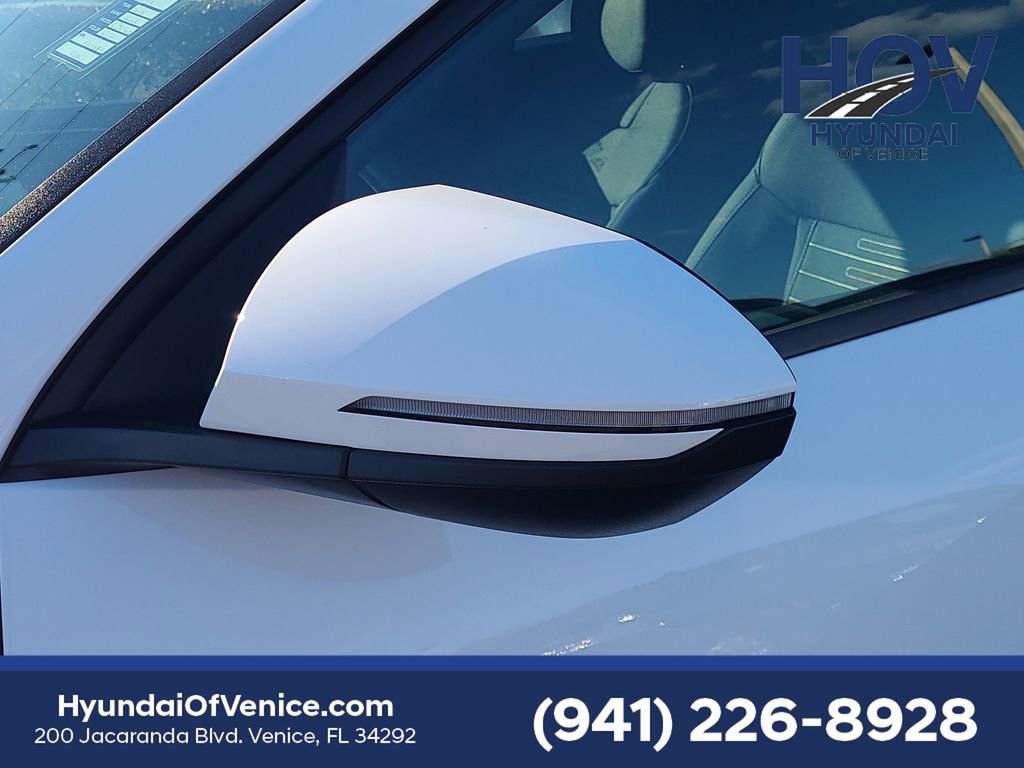 Certified 2022 Hyundai Santa Cruz SEL Premium w/ Cargo Package image 17