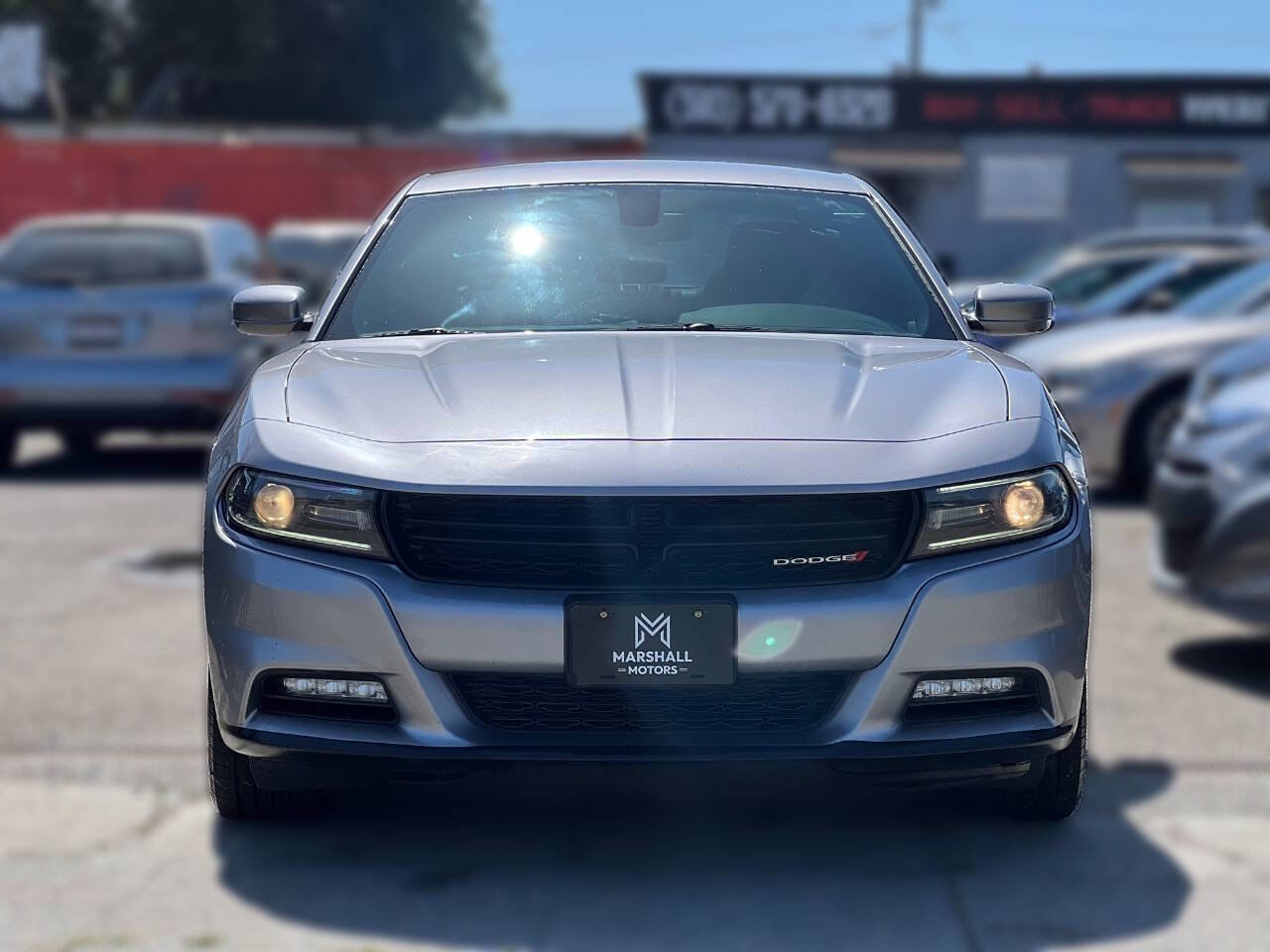 Used 2015 Dodge Charger SXT RWD image 2
