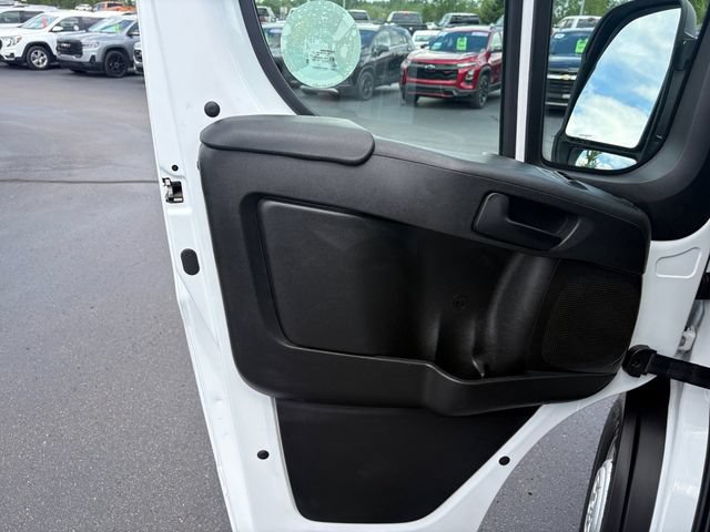 Used 2025 RAM ProMaster 2500 w/ U-Haul Equipment Group FWD image 17