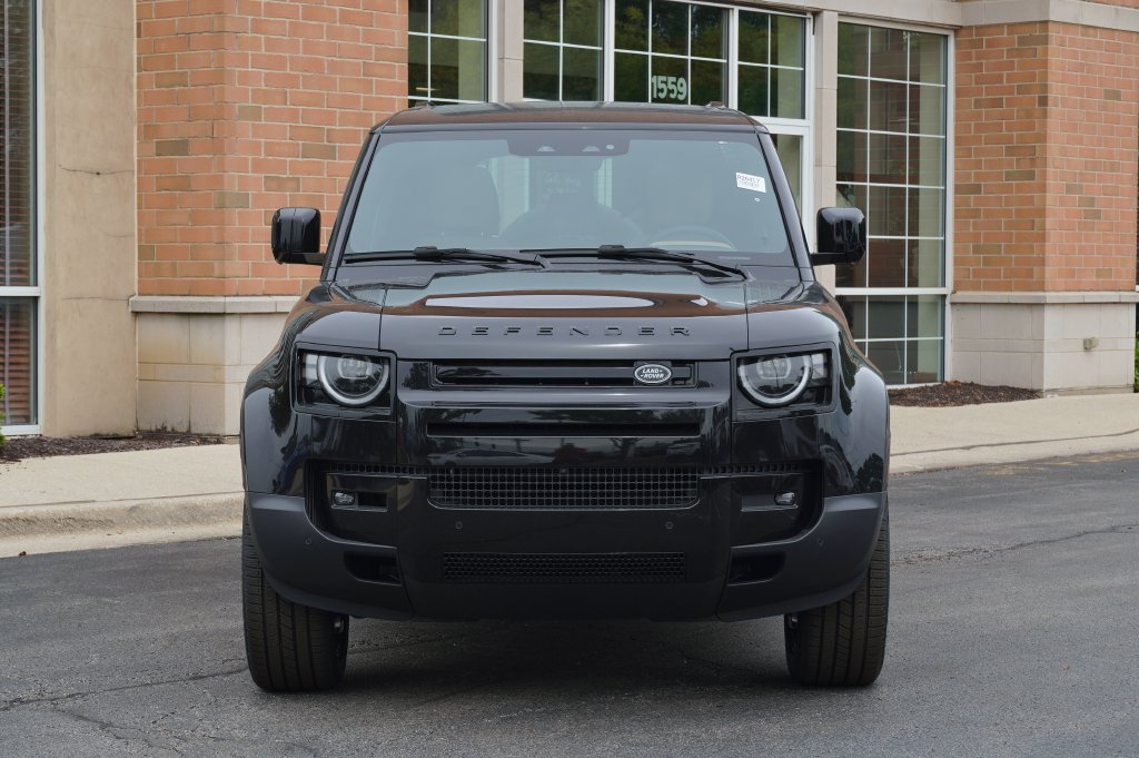 New 2026 Land Rover Defender 110 S AWD/4WD image 4