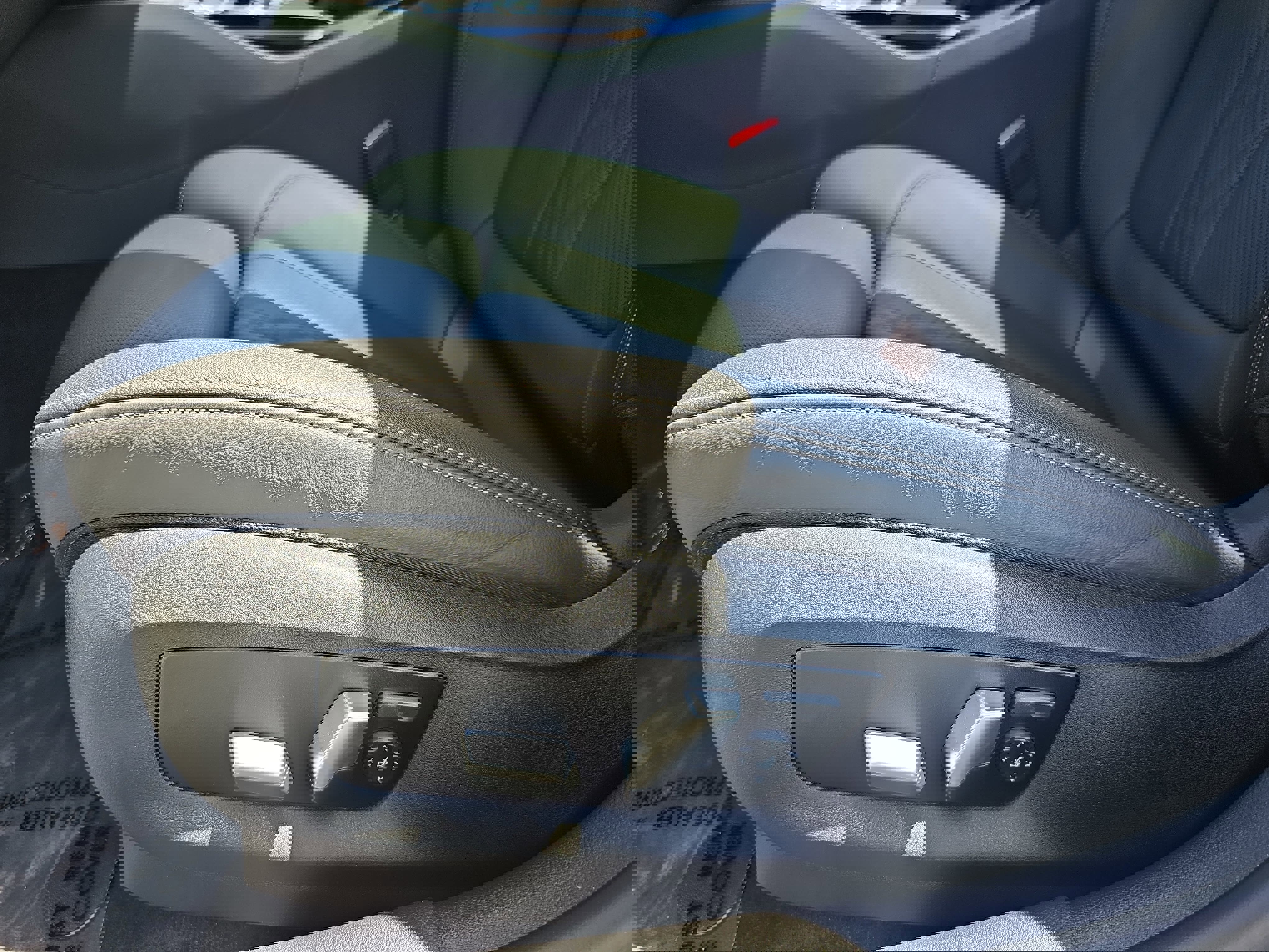 Used 2023 BMW 540i w/ M Sport Package RWD image 29