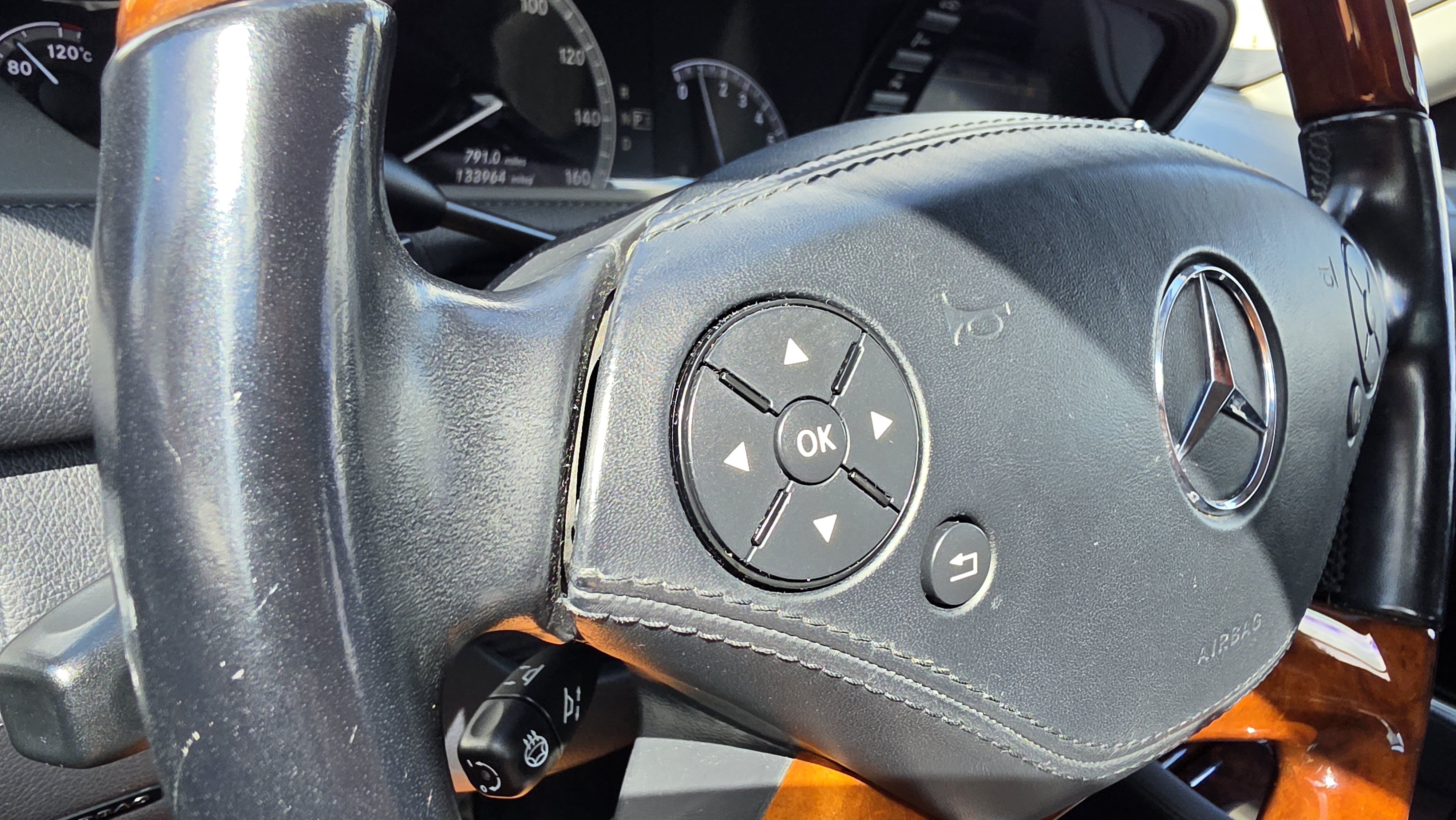 Used 2012 Mercedes-Benz CL 550 4MATIC w/ Sport Pkg image 45