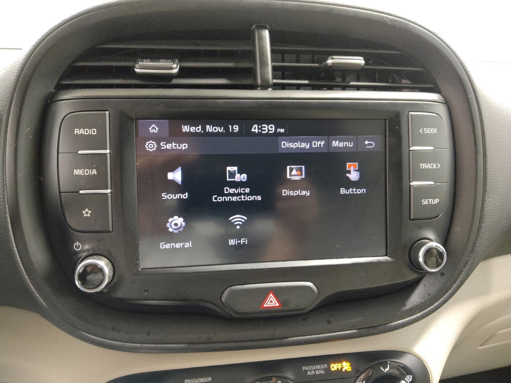 Used 2022 Kia Soul LX image 25