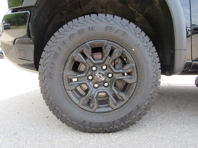 Certified 2023 Chevrolet Silverado 1500 ZR2 w/ Technology Package AWD/4WD image 9