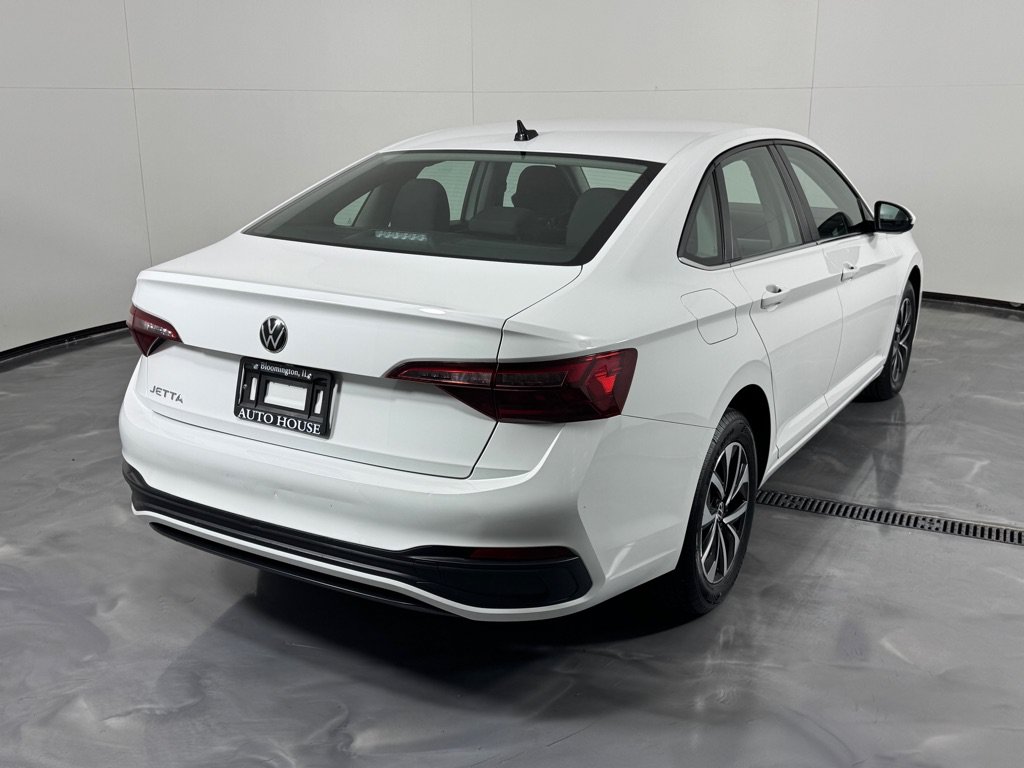 Used 2022 Volkswagen Jetta S FWD image 5