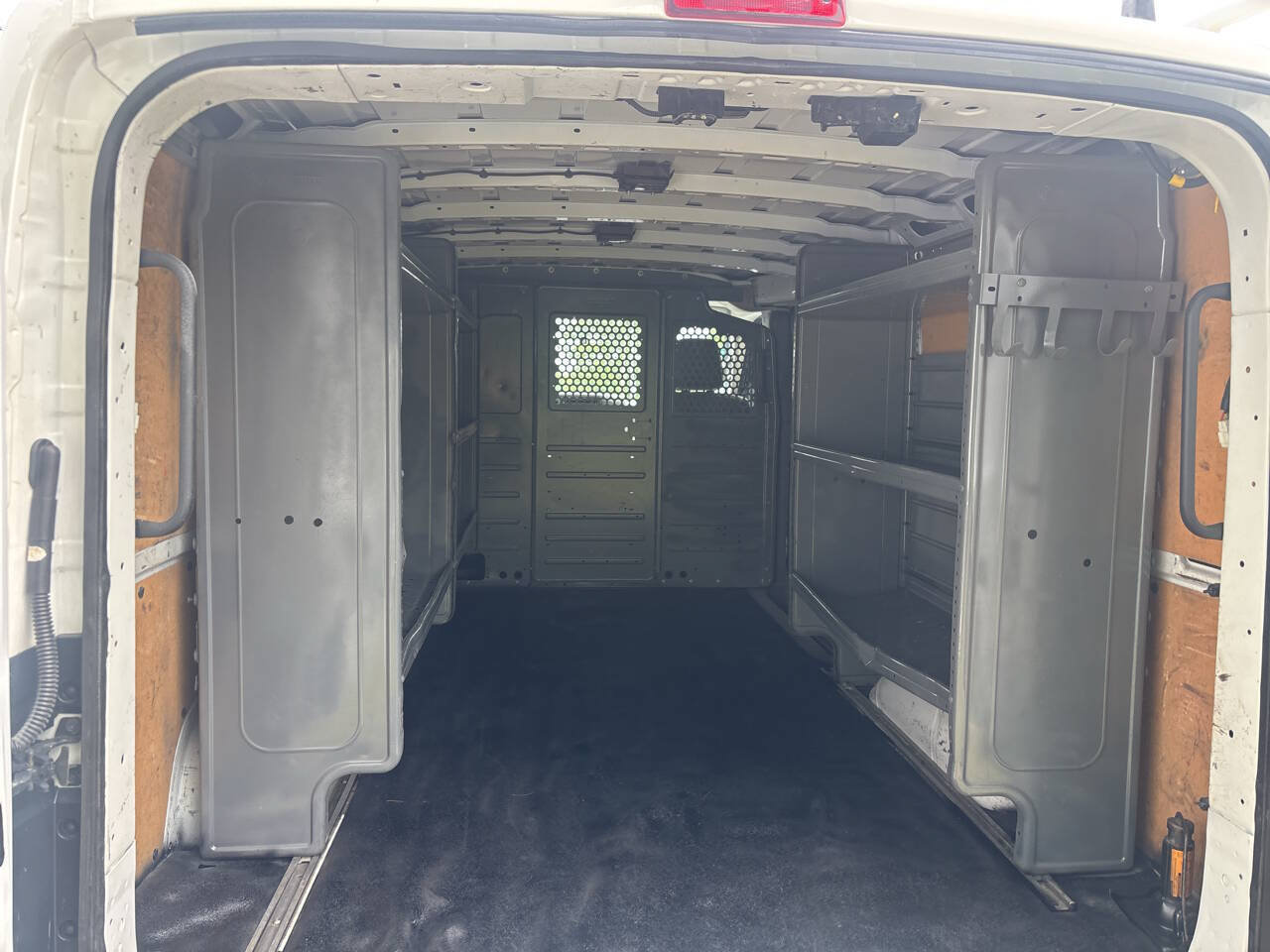 Used 2021 Nissan NV 2500 SV RWD image 14