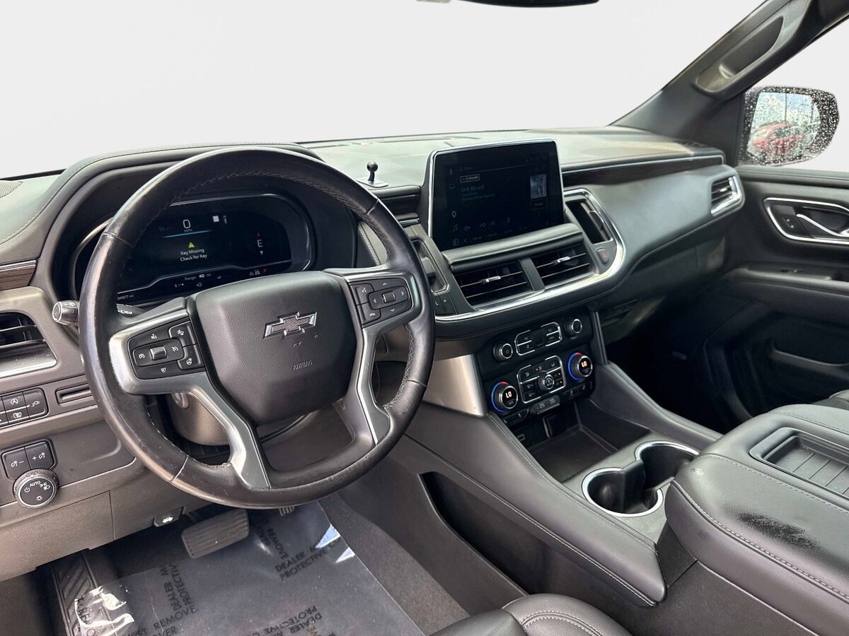 Used 2022 Chevrolet Tahoe Z71 w/ Luxury Package AWD/4WD image 15
