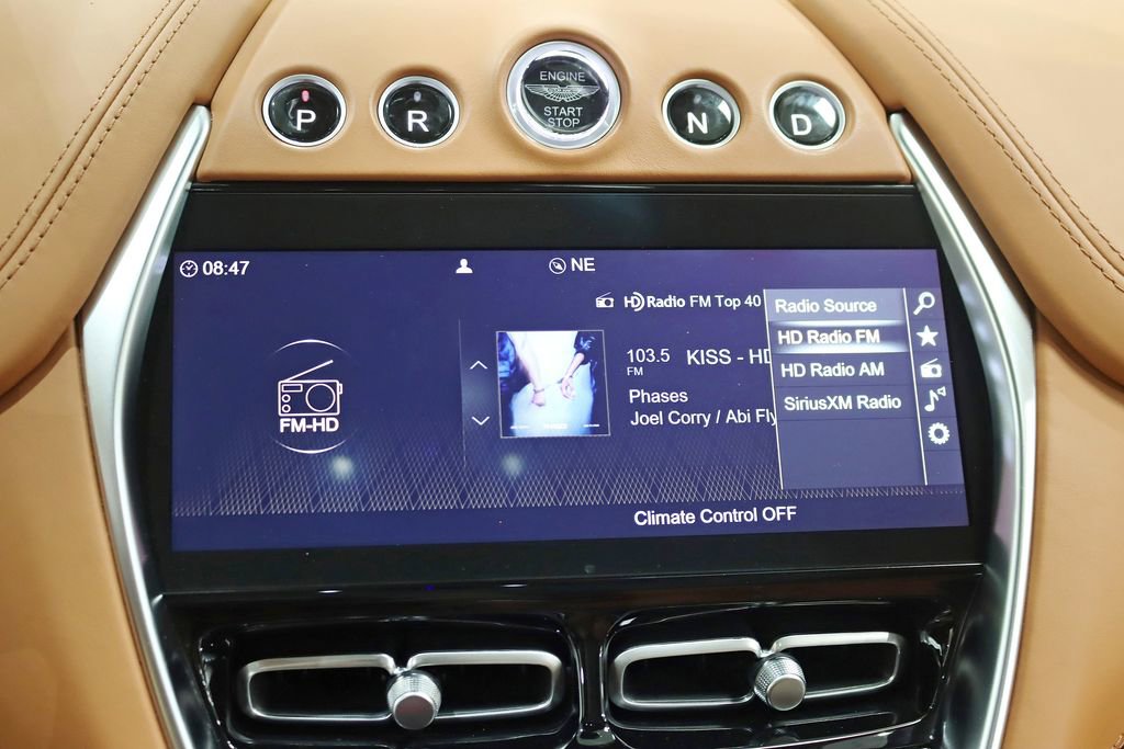 Used 2023 Aston Martin DBX AWD/4WD image 25