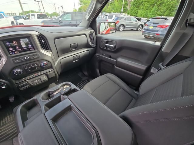 Certified 2025 Chevrolet Silverado 1500 Custom w/ Turbomax Blackout Package AWD/4WD image 10