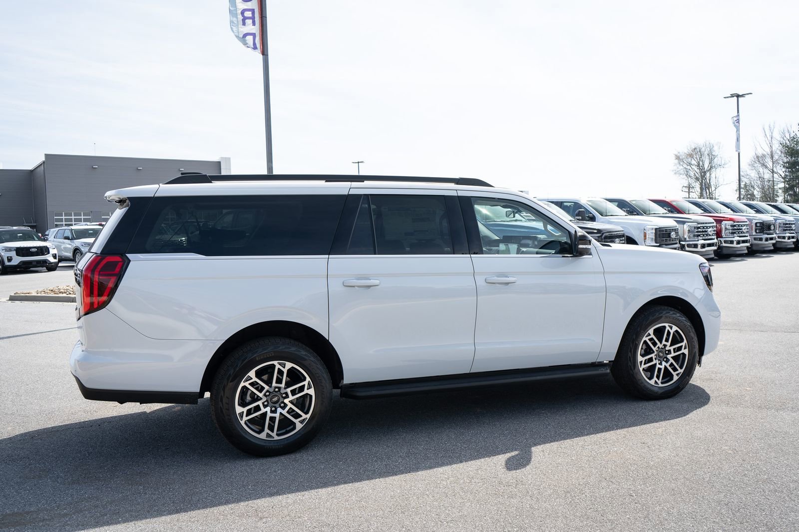 New 2026 Ford Expedition Max Active AWD/4WD image 10