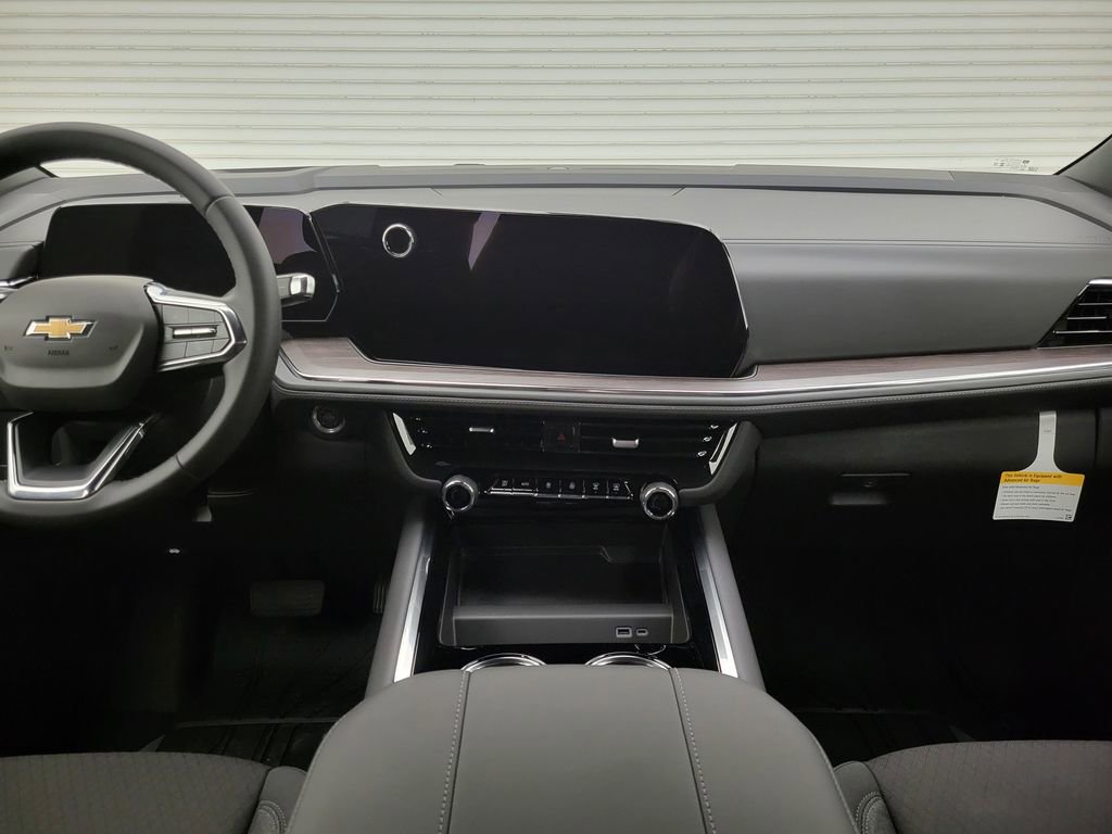 New 2026 Chevrolet Suburban LS image 40