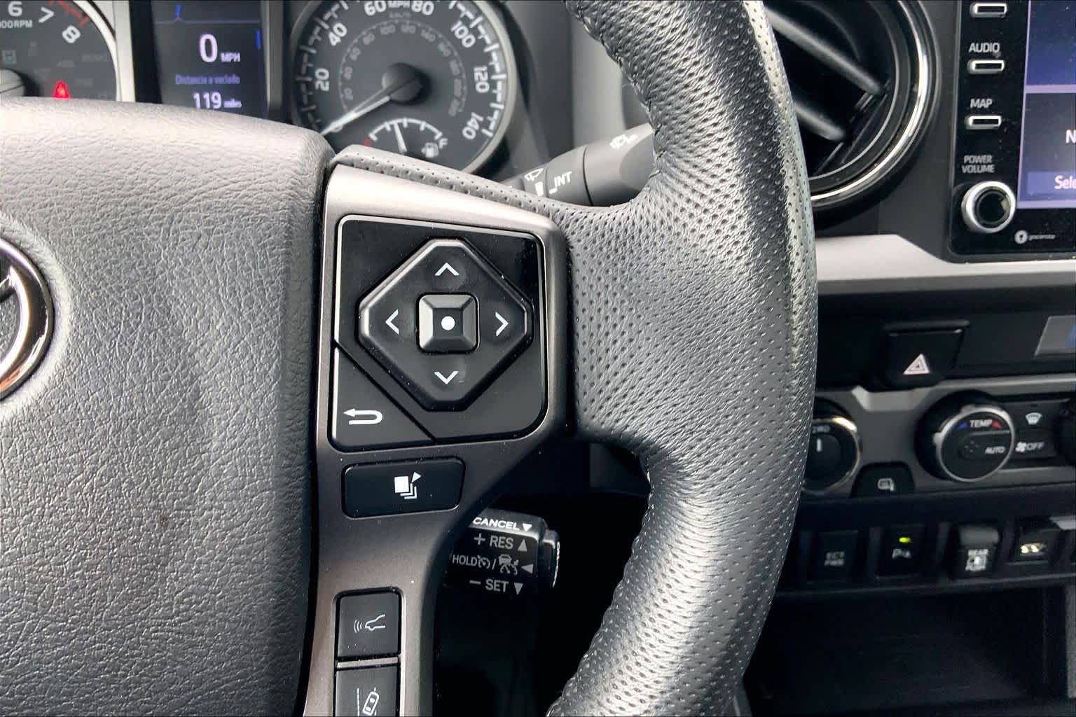 Used 2022 Toyota Tacoma TRD Sport w/ Technology Package AWD/4WD image 24