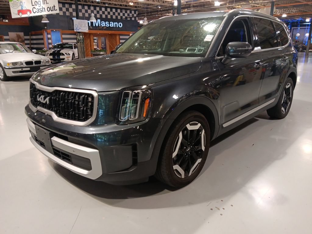 Used 2023 Kia Telluride EX AWD/4WD image 7