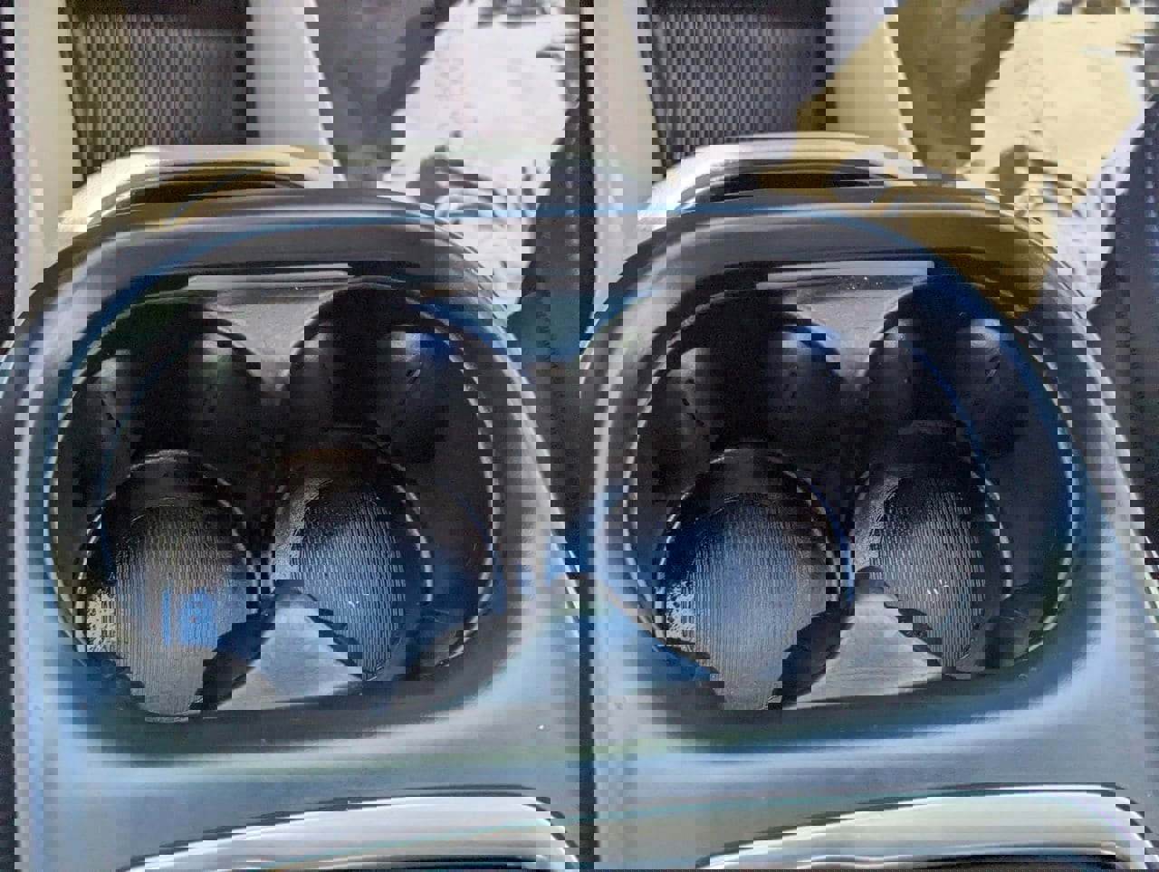 Used 2023 Chrysler Pacifica Touring-L FWD image 23