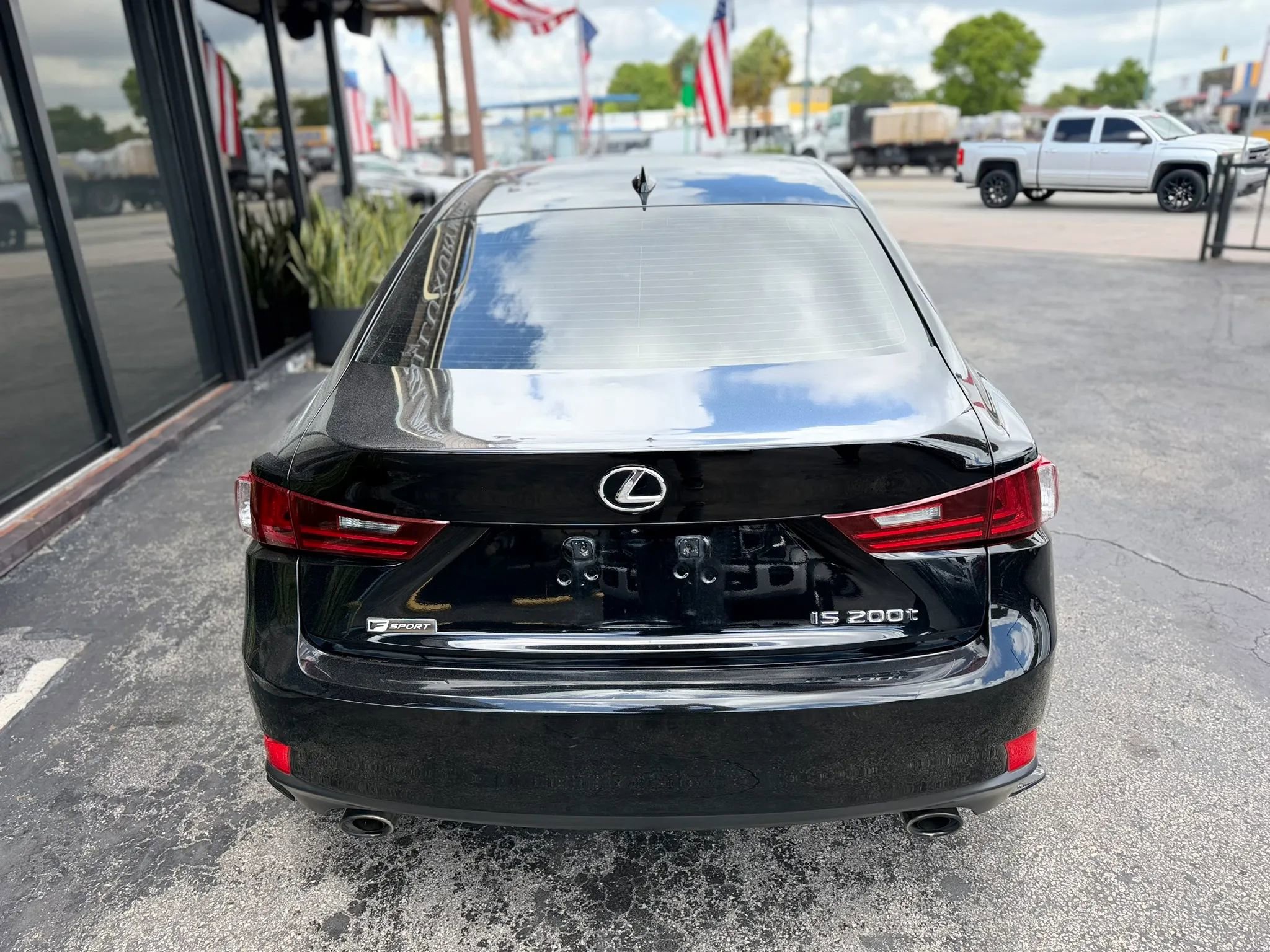 Used 2016 Lexus IS 200t w/ F Sport Package RWD image 11