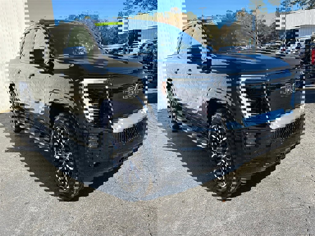 New 2025 GMC Sierra EV Denali image 4