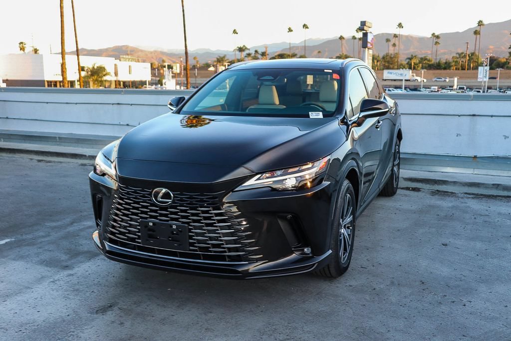Used 2023 Lexus RX 350h w/ Accessory Package (Z1) AWD/4WD image 4