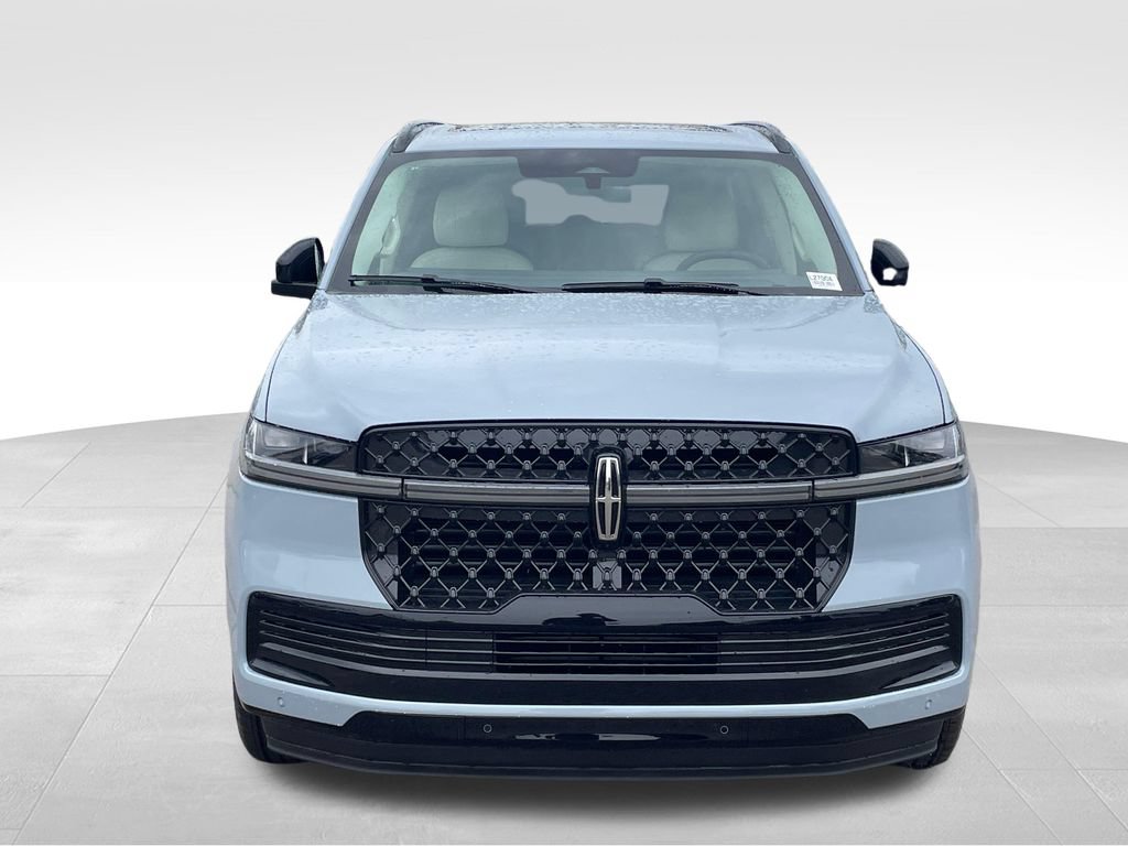 New 2027 Lincoln Navigator Reserve w/ Jet Appearance Package AWD/4WD image 8