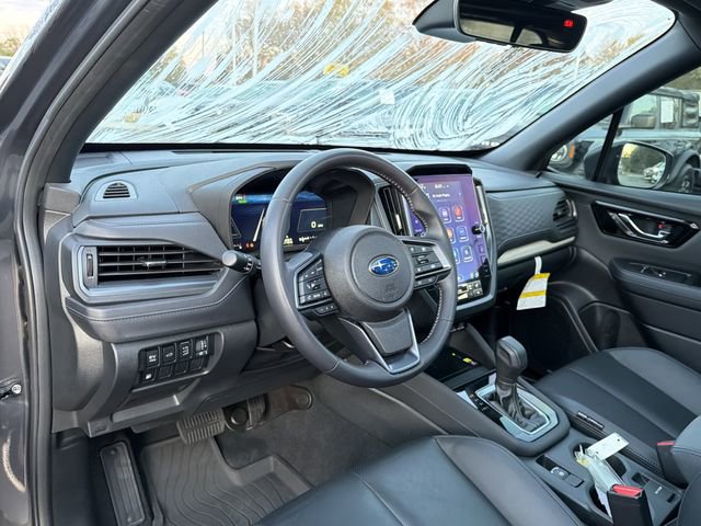 Used 2025 Subaru Forester Limited image 7