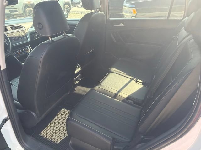 Used 2023 Volkswagen Tiguan SE AWD/4WD image 36