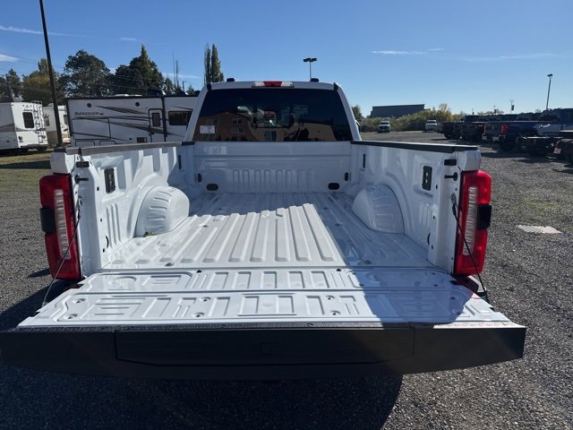New 2026 Ford F350 Lariat image 9