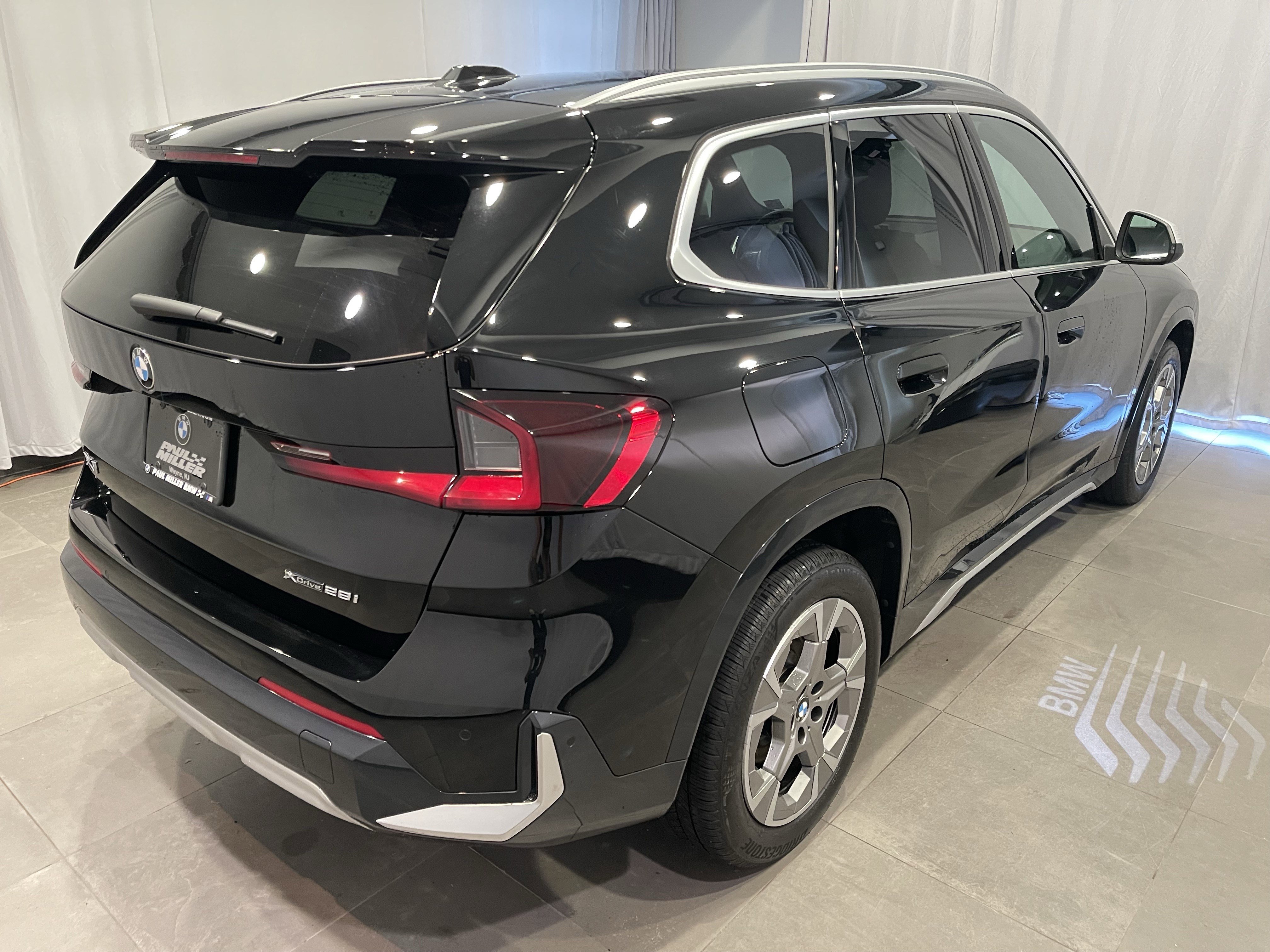 Certified 2023 BMW X1 xDrive28i w/ Convenience Package AWD/4WD image 6