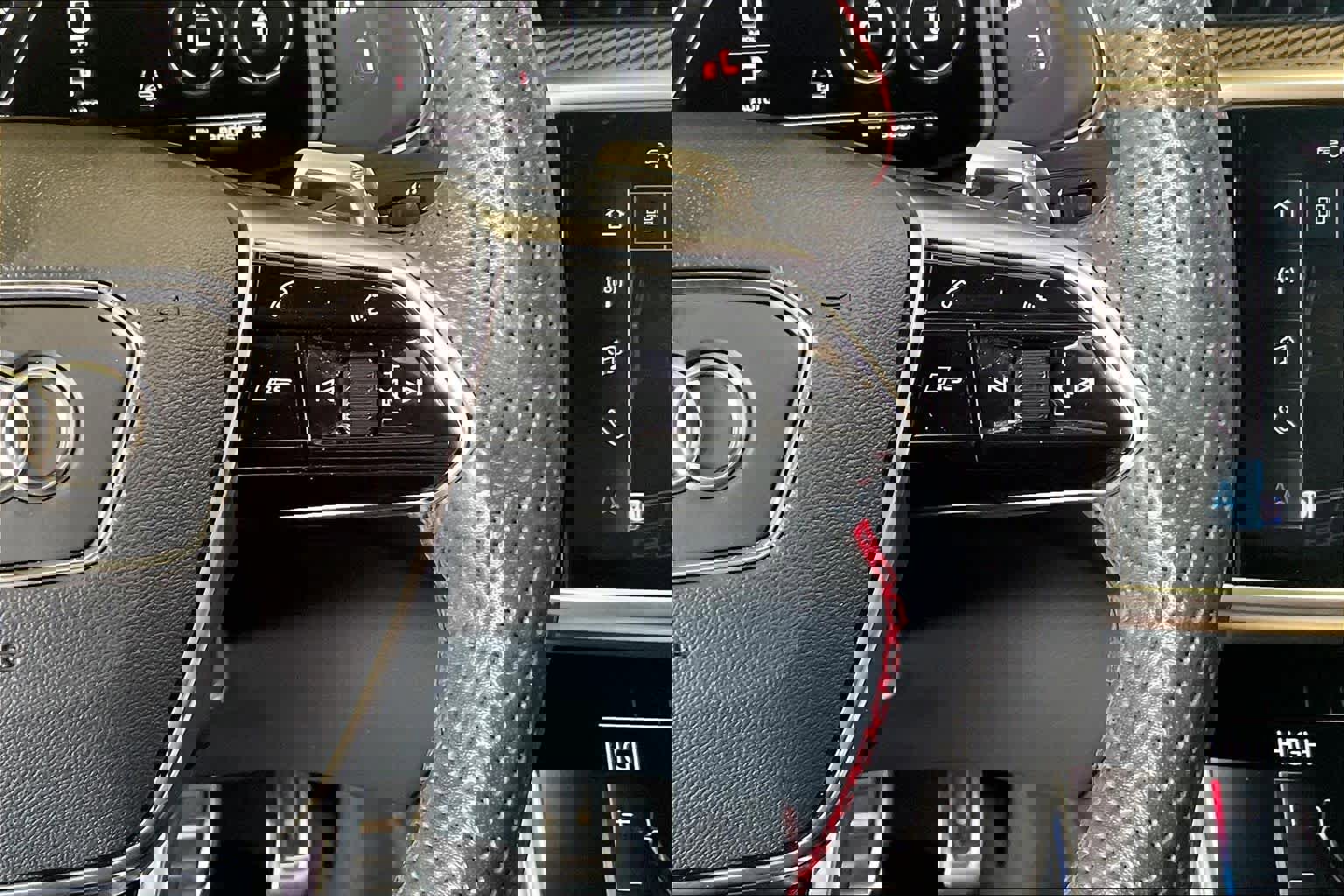 Used 2024 Audi RS 7 Performance w/ Black Optic Package image 23