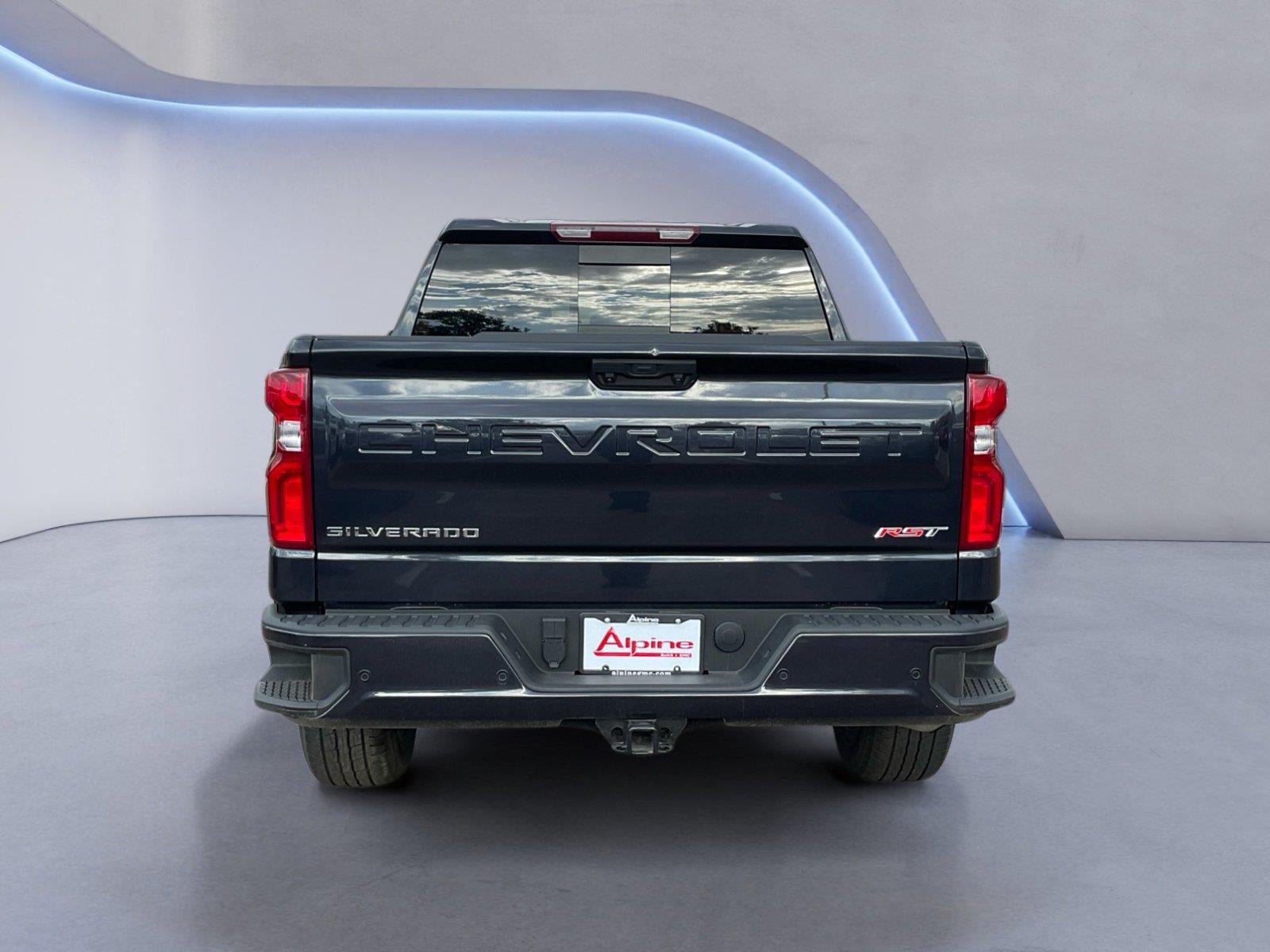 Used 2024 Chevrolet Silverado 1500 RST w/ Convenience Package II AWD/4WD image 4