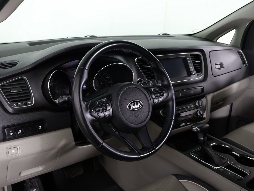 Used 2019 Kia Sedona EX FWD image 24