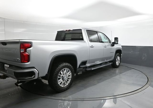 Used 2020 Chevrolet Silverado 2500 High Country w/ Technology Package image 11