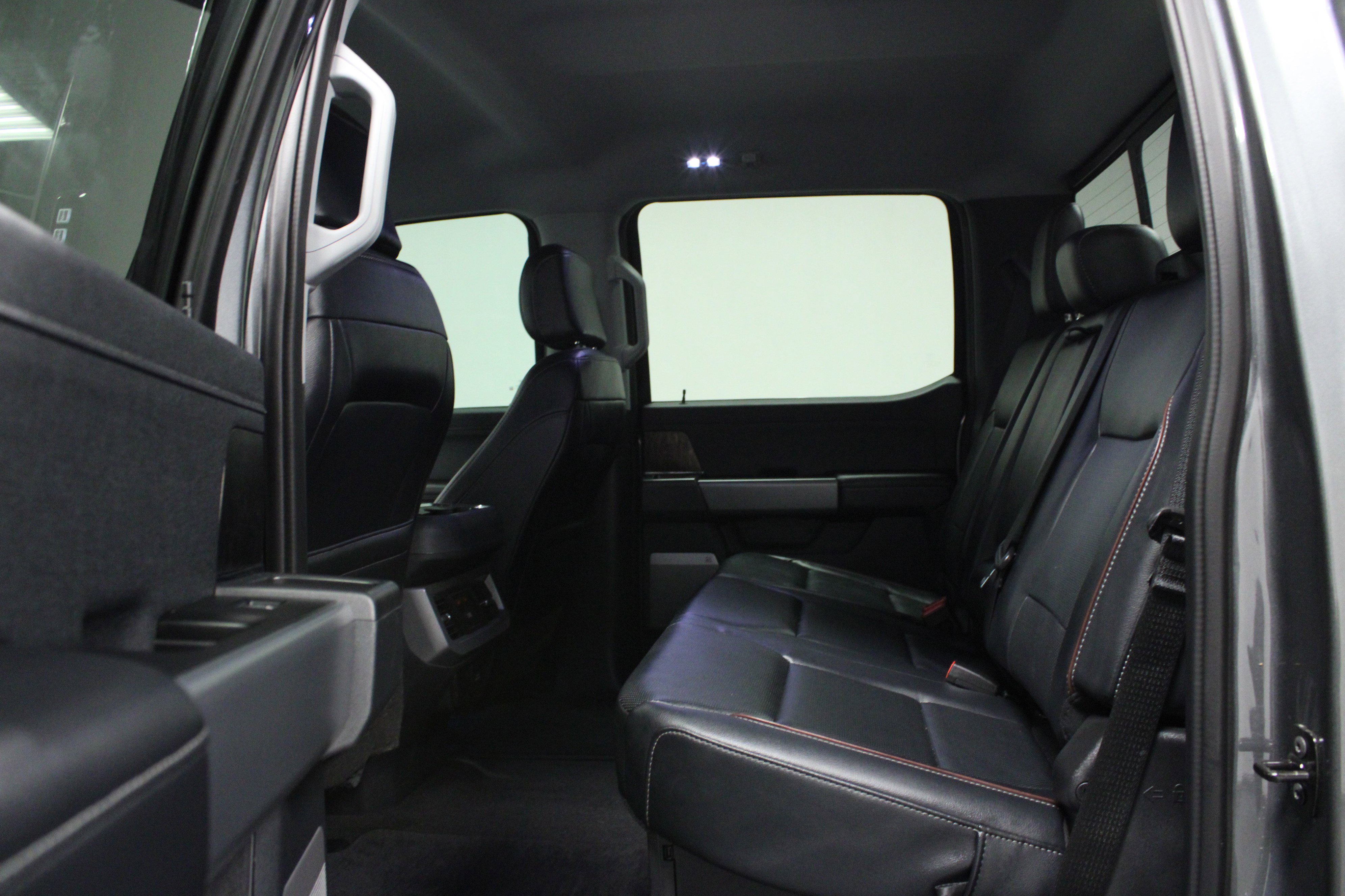 Used 2024 Ford F250 Lariat w/ Chrome Package image 13