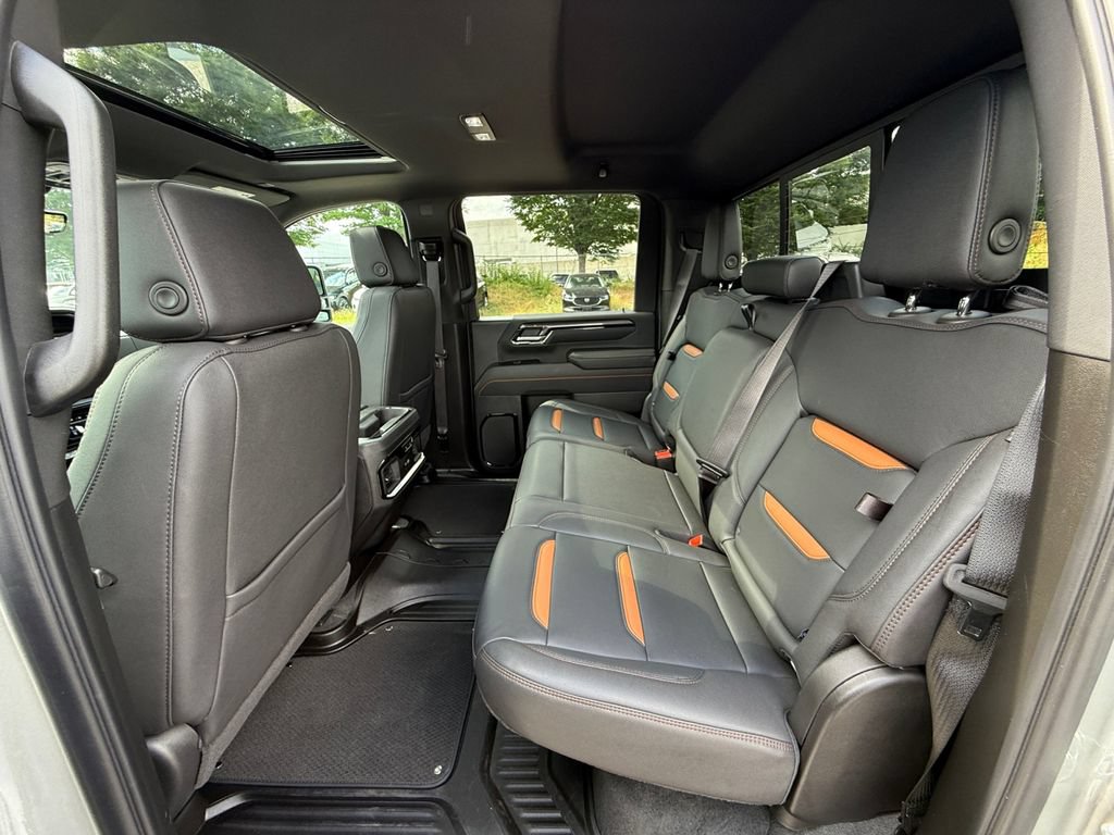 Used 2025 GMC Sierra 2500 AT4 w/ AT4 Premium Plus Package AWD/4WD image 27