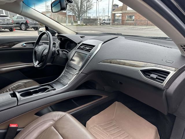Used 2013 Lincoln MKZ image 19