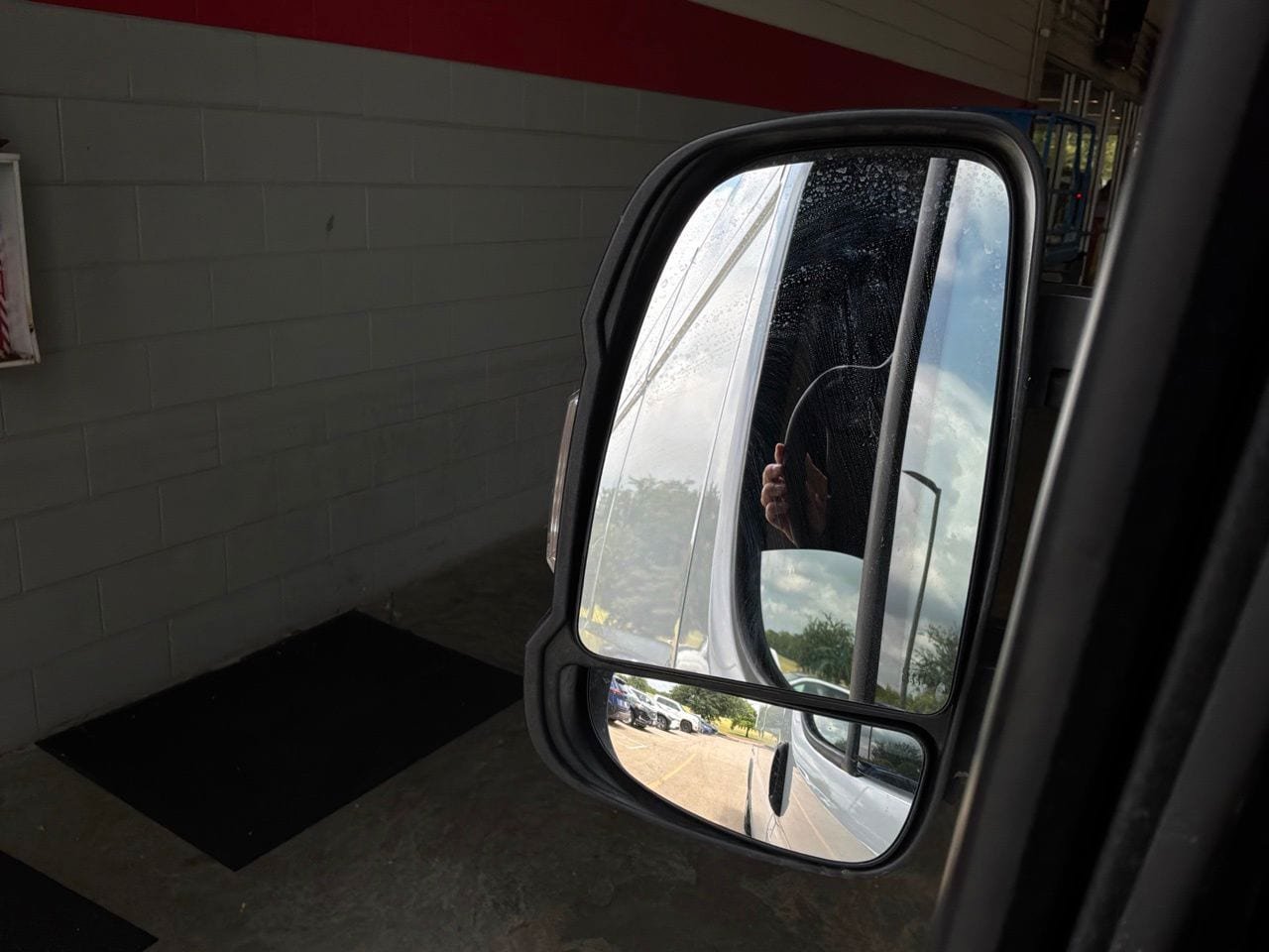 Used 2026 RAM ProMaster 2500 w/ Convenience Group FWD image 16