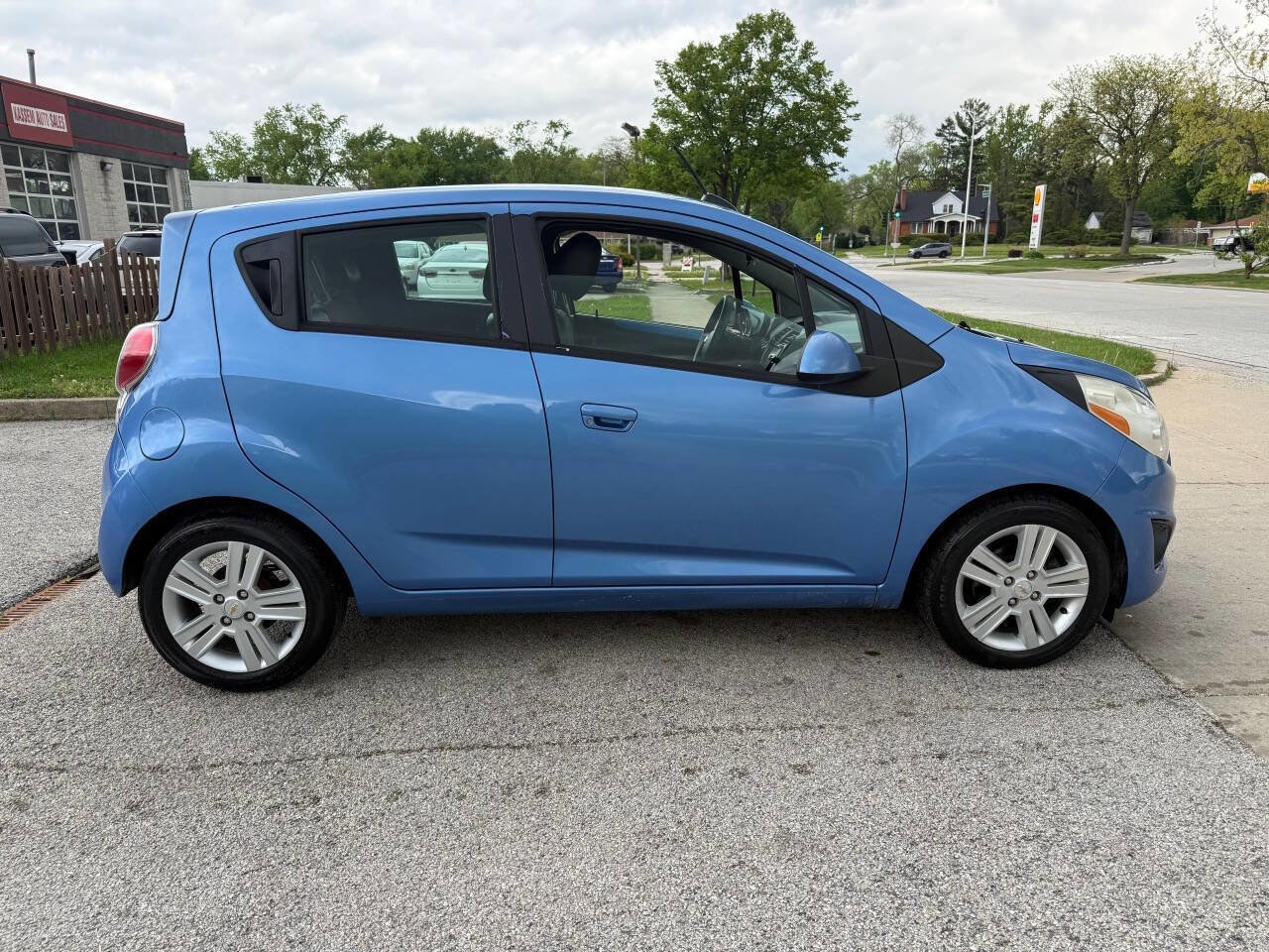 Used 2015 Chevrolet Spark LT FWD image 22
