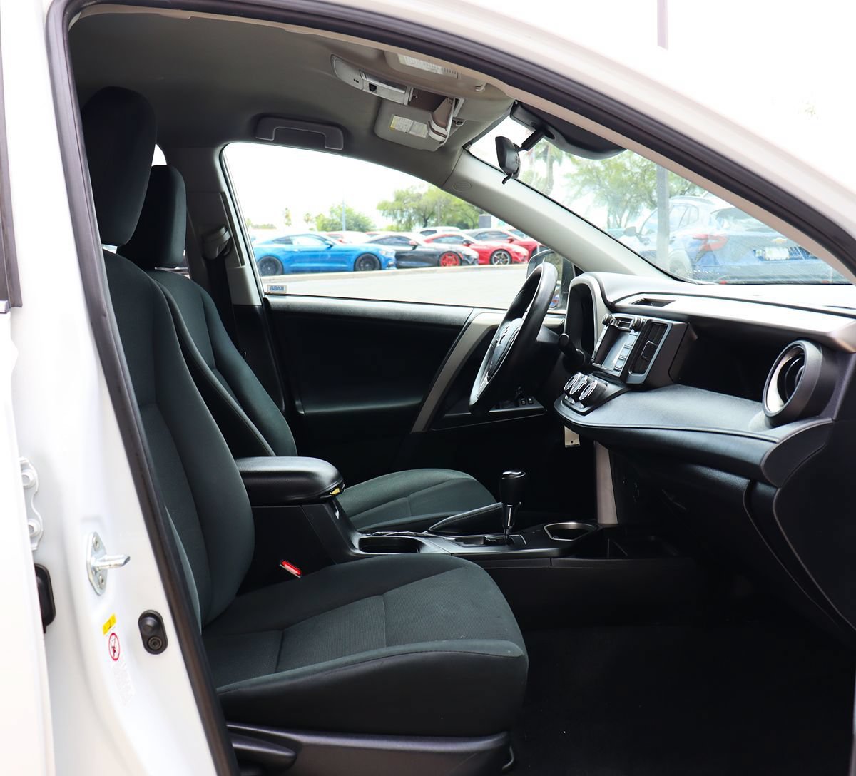 Used 2018 Toyota RAV4 LE w/ All Weather Liner Package FWD image 30