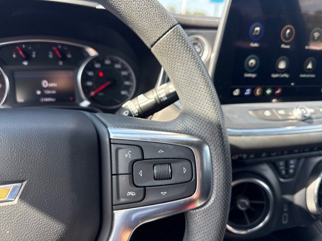 Used 2025 Chevrolet Blazer LT w/ Convenience Package FWD image 27