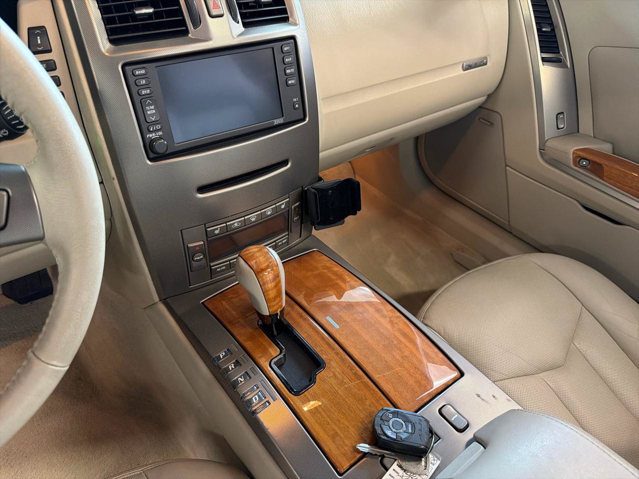 Used 2005 Cadillac XLR RWD image 20